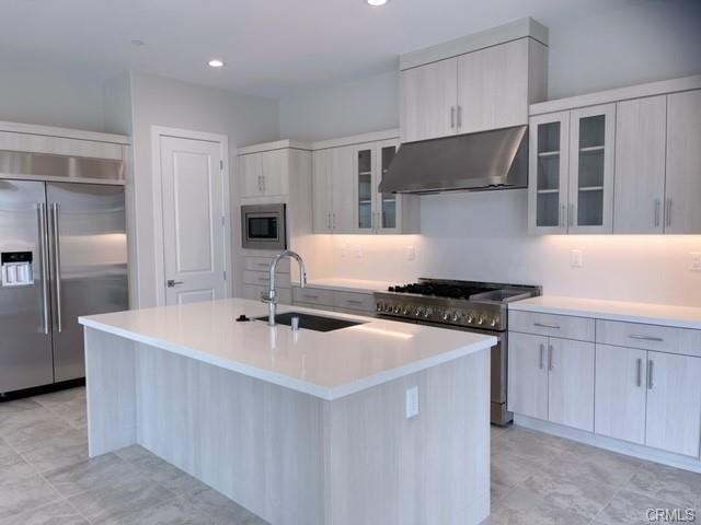 100 Hill - Photo 2 of 8