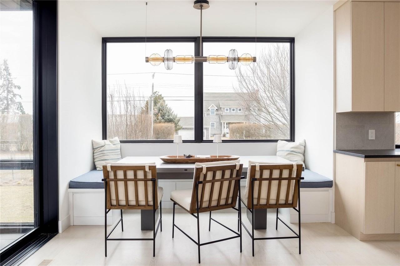 61 Peconic Ave - Photo 5 of 27