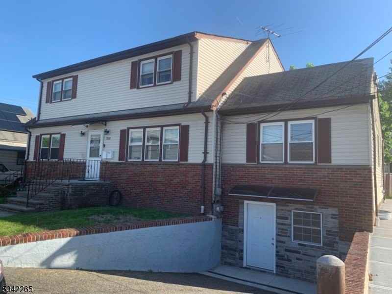 700 Louis Ave - Photo 2 of 22