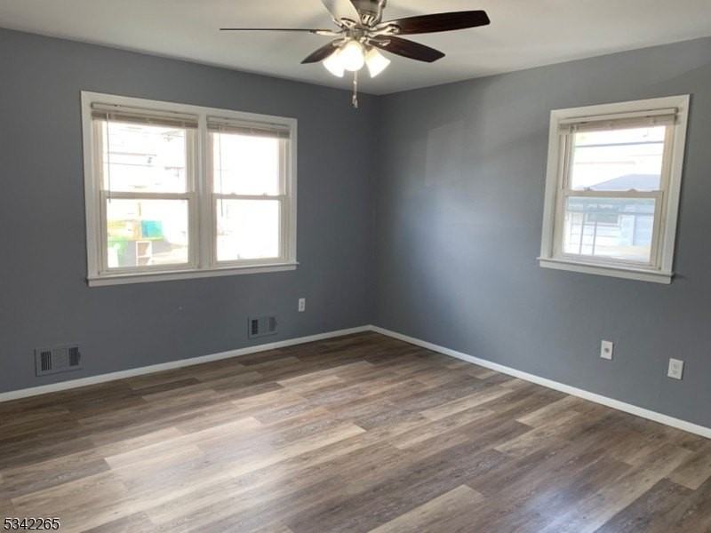 700 Louis Ave - Photo 7 of 22