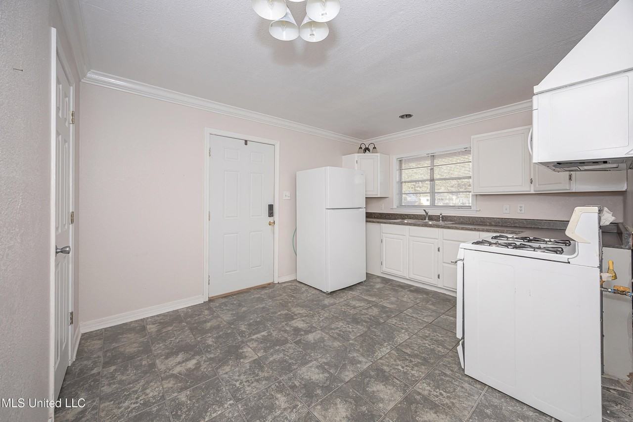 807 Market Street Street - Photo 3 of 36