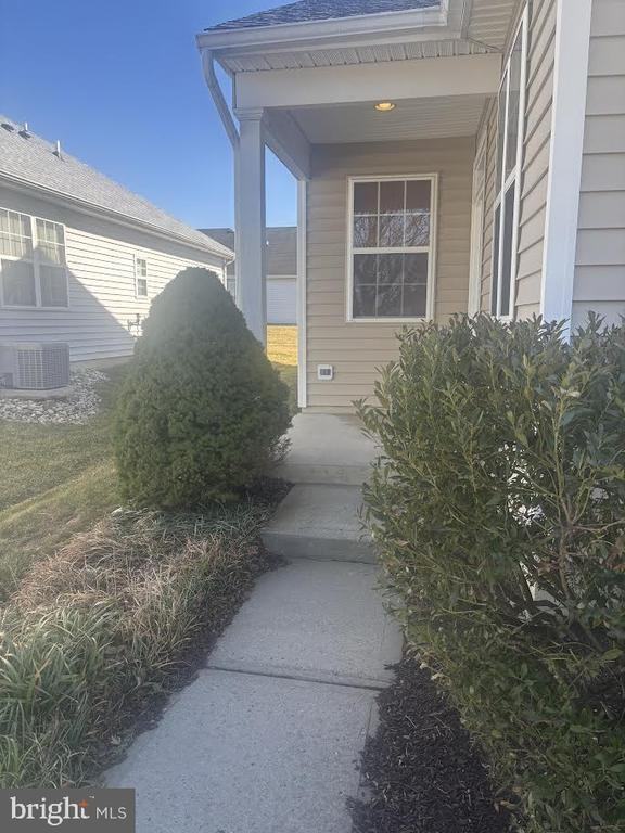 14 Fairfield Dr - Photo 2 of 21