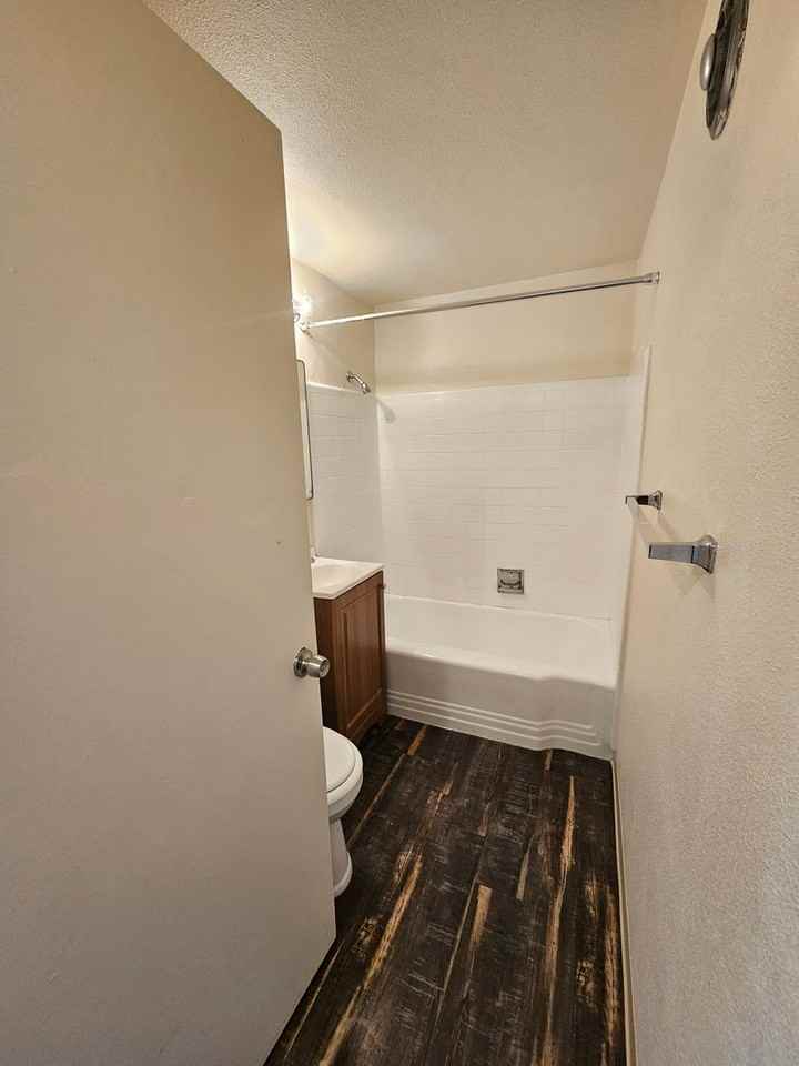 601 S Division St #03 - Photo 7 of 7
