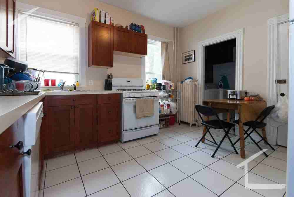 45 Falkland St #1 - Photo 6 of 16