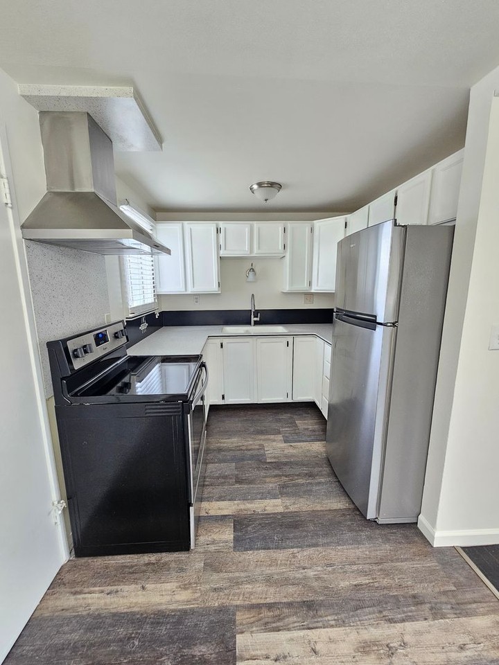402 W Loop Dr - Photo 3 of 13