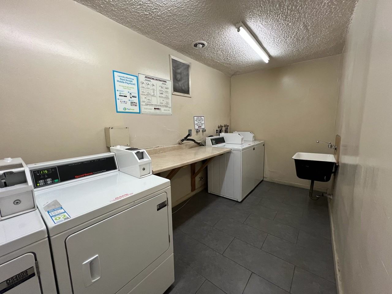 4950 Coldwater Canyon - Photo 7 of 37