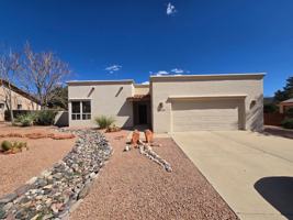 featured image of 40 Cochise Dr