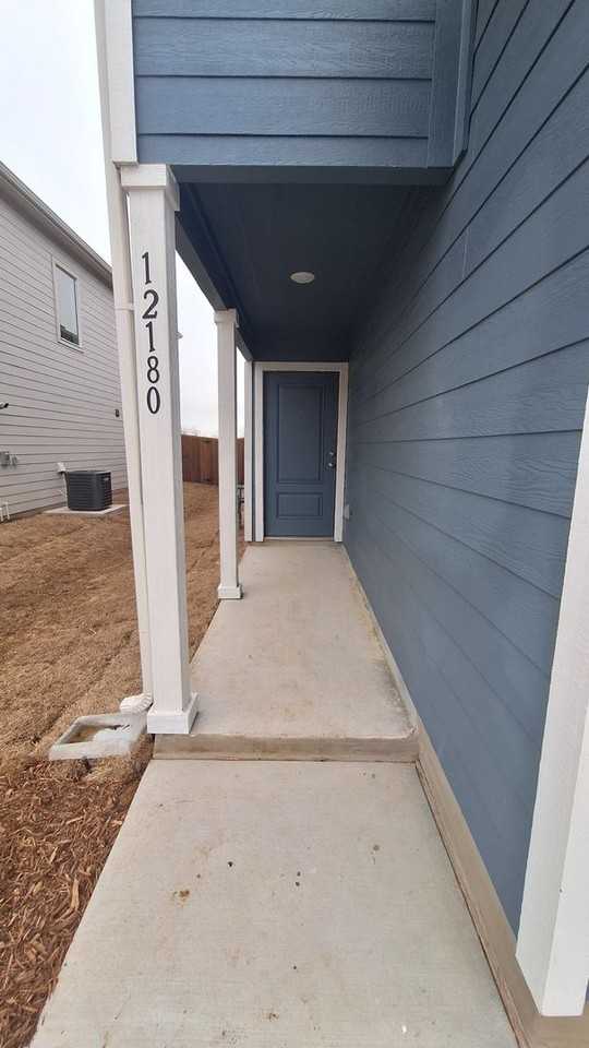 12180 Morgan Dr - Photo 3 of 22