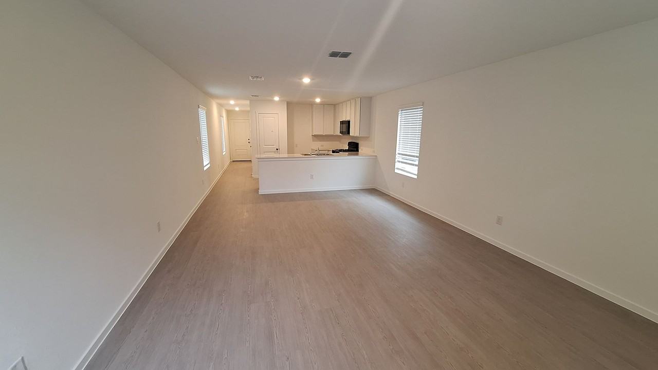 12161 Morgan Dr - Photo 6 of 19