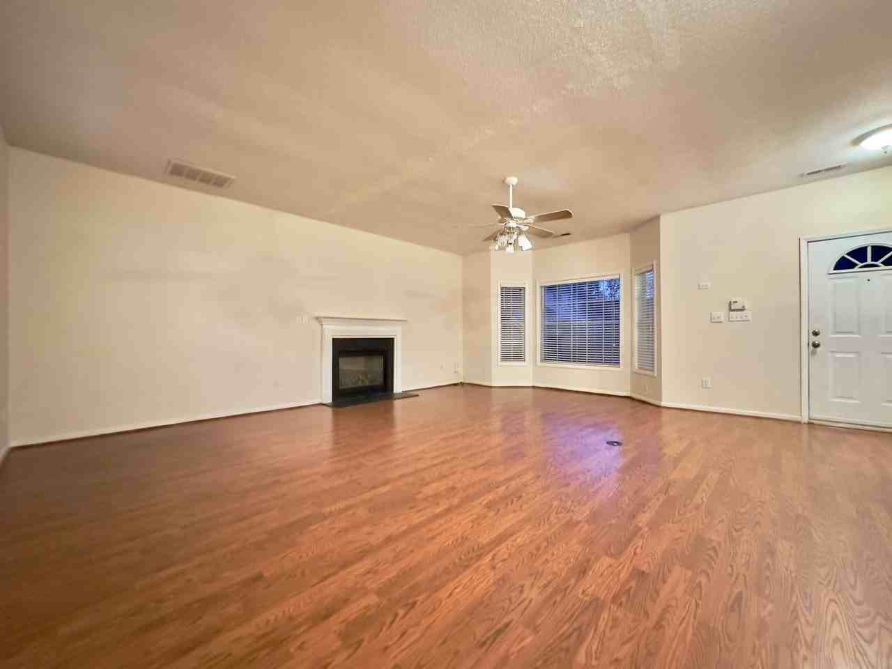 400 Misty Groves Cir - Photo 7 of 30