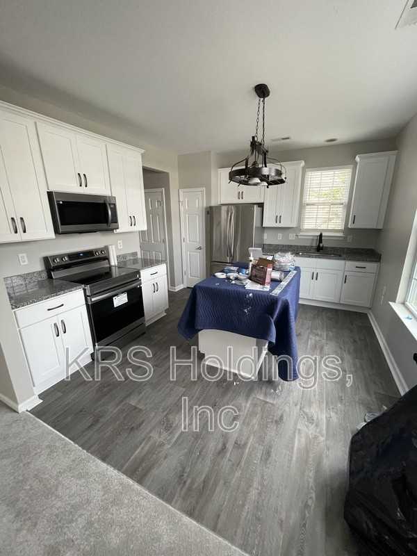 4221 High Tide Way - Photo 2 of 7