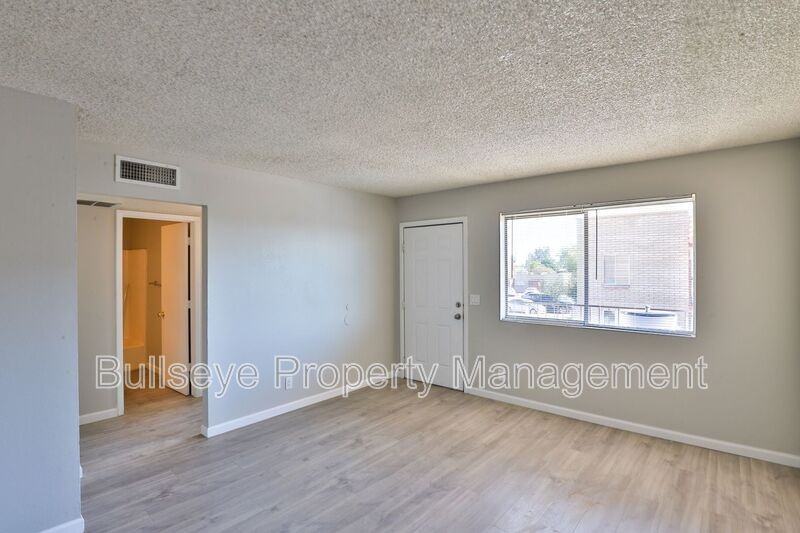 859 W Ray Rd #2 - Photo 5 of 14