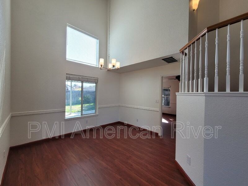 4118 Venice Ct - Photo 6 of 28