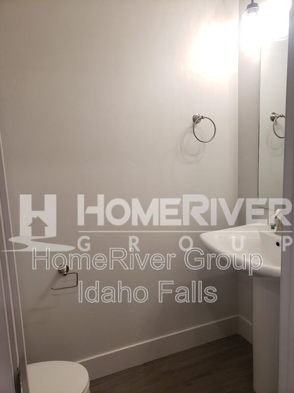 651 Sw #7102 - Photo 7 of 28