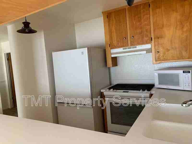 239 Surf St #F - Photo 3 of 19