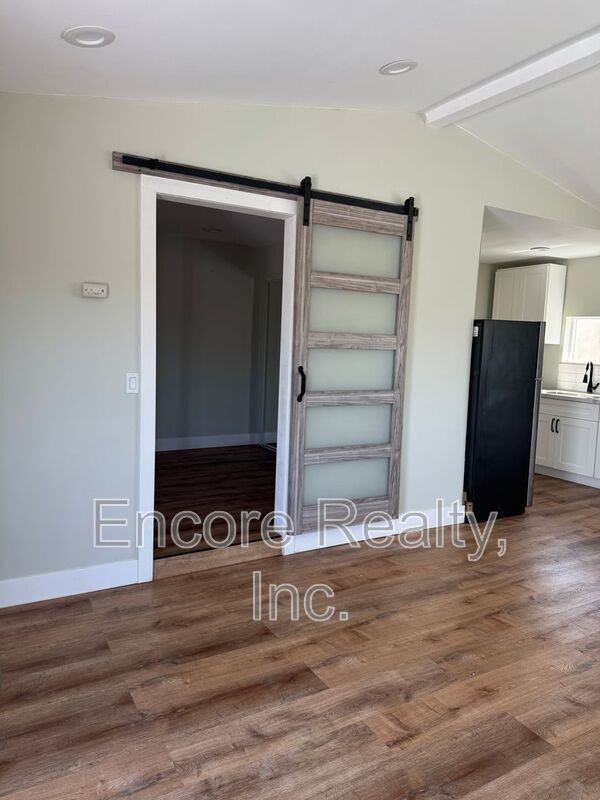 2776 Vista Way - Photo 6 of 10