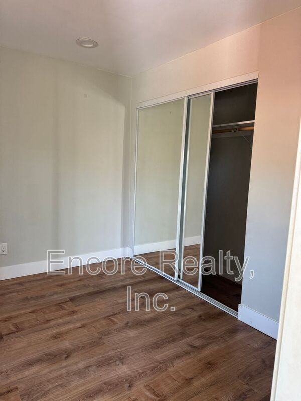 2776 Vista Way - Photo 7 of 10