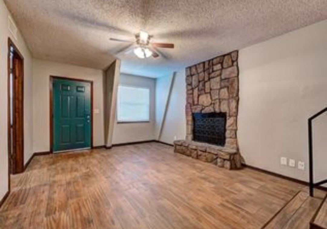 308 Vicksburg Cir #A - Photo 3 of 18