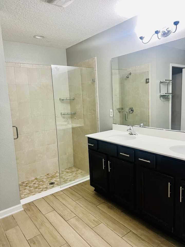 15759 Whitebark Dr - Photo 4 of 5