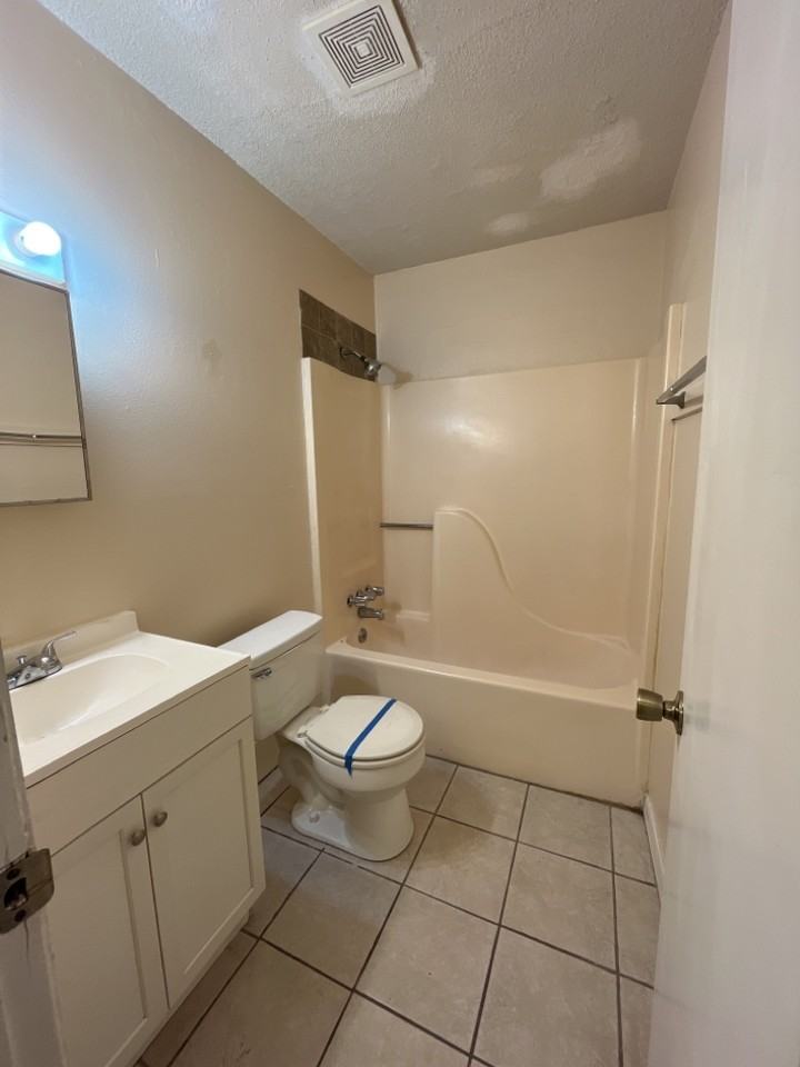 68 A Twin Trees Drive - Photo 2 of 8