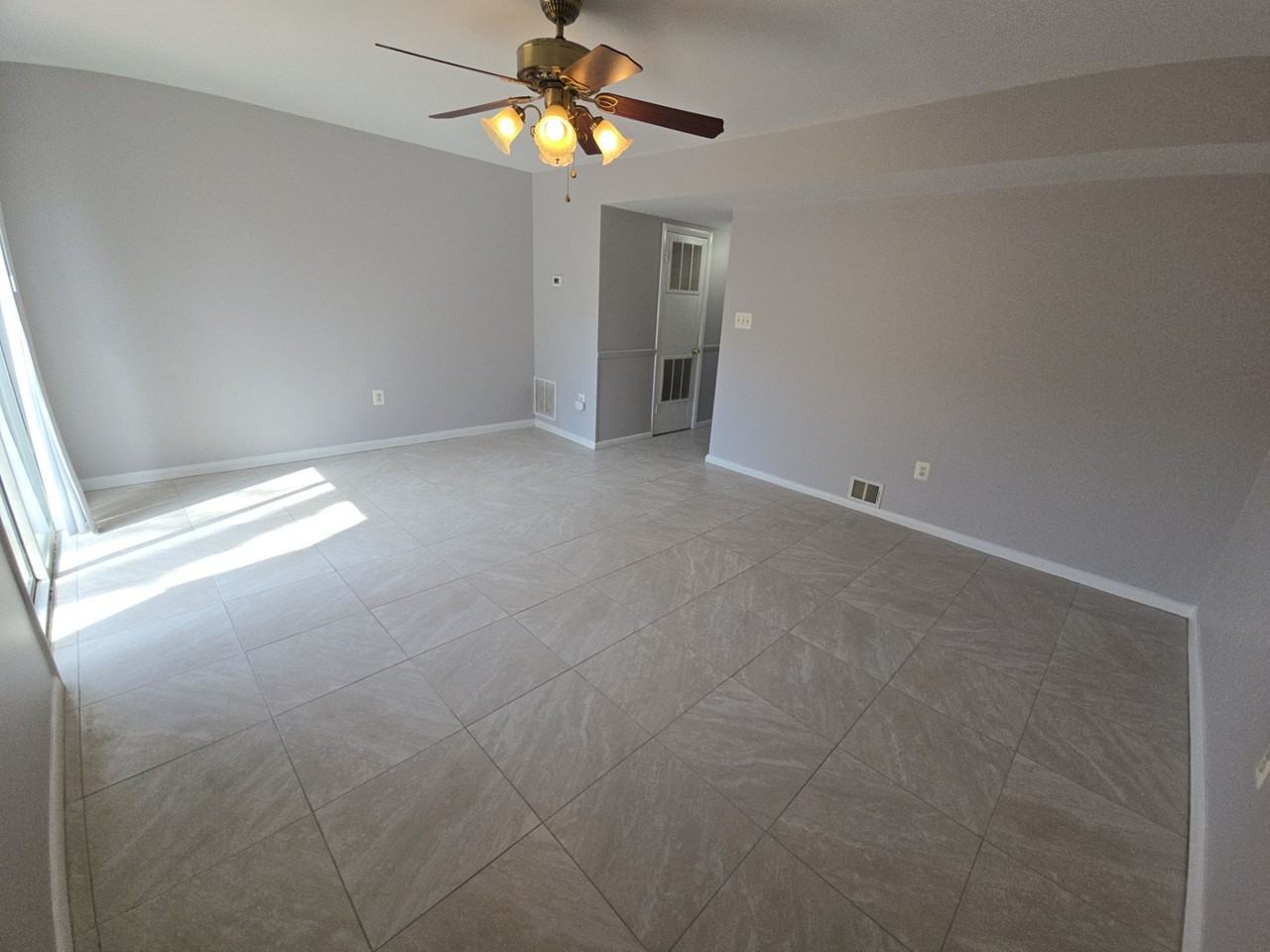 4405 Eames Ln - Photo 3 of 21