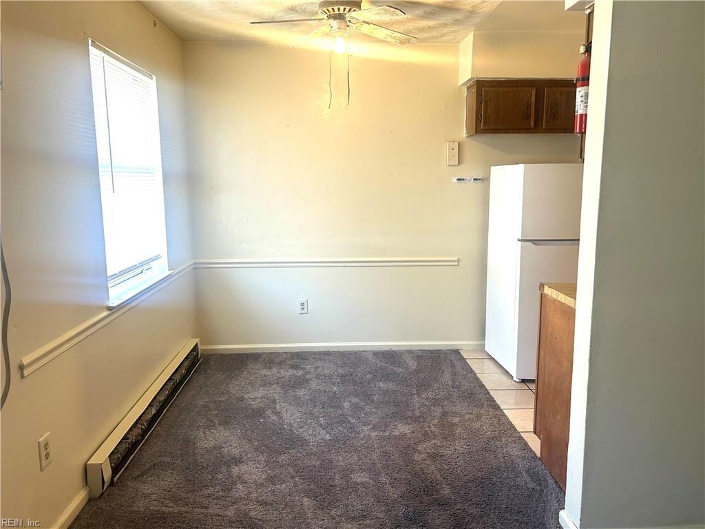1009 Hannah St - Photo 3 of 14