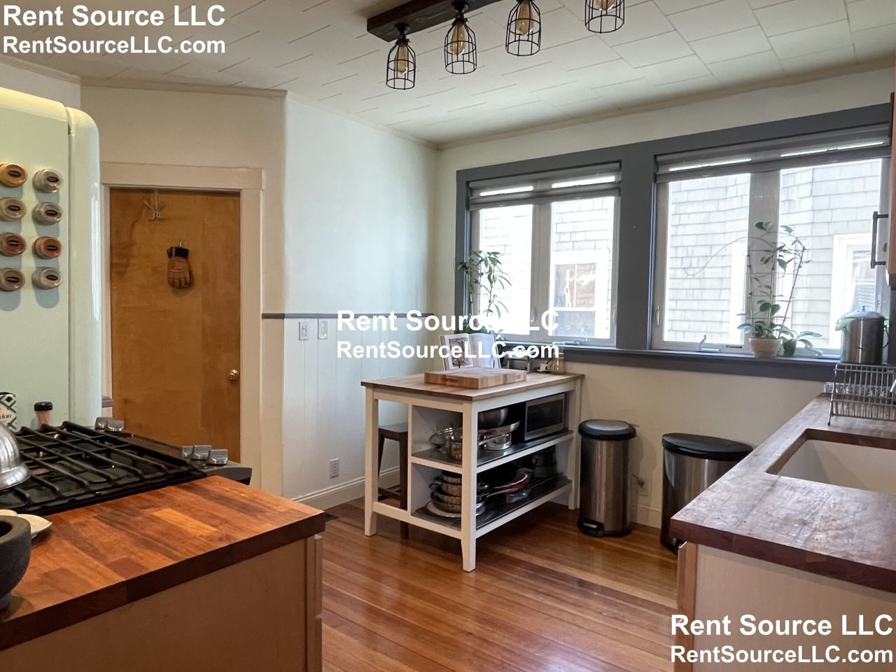 6 Clayton Ave - Photo 7 of 22