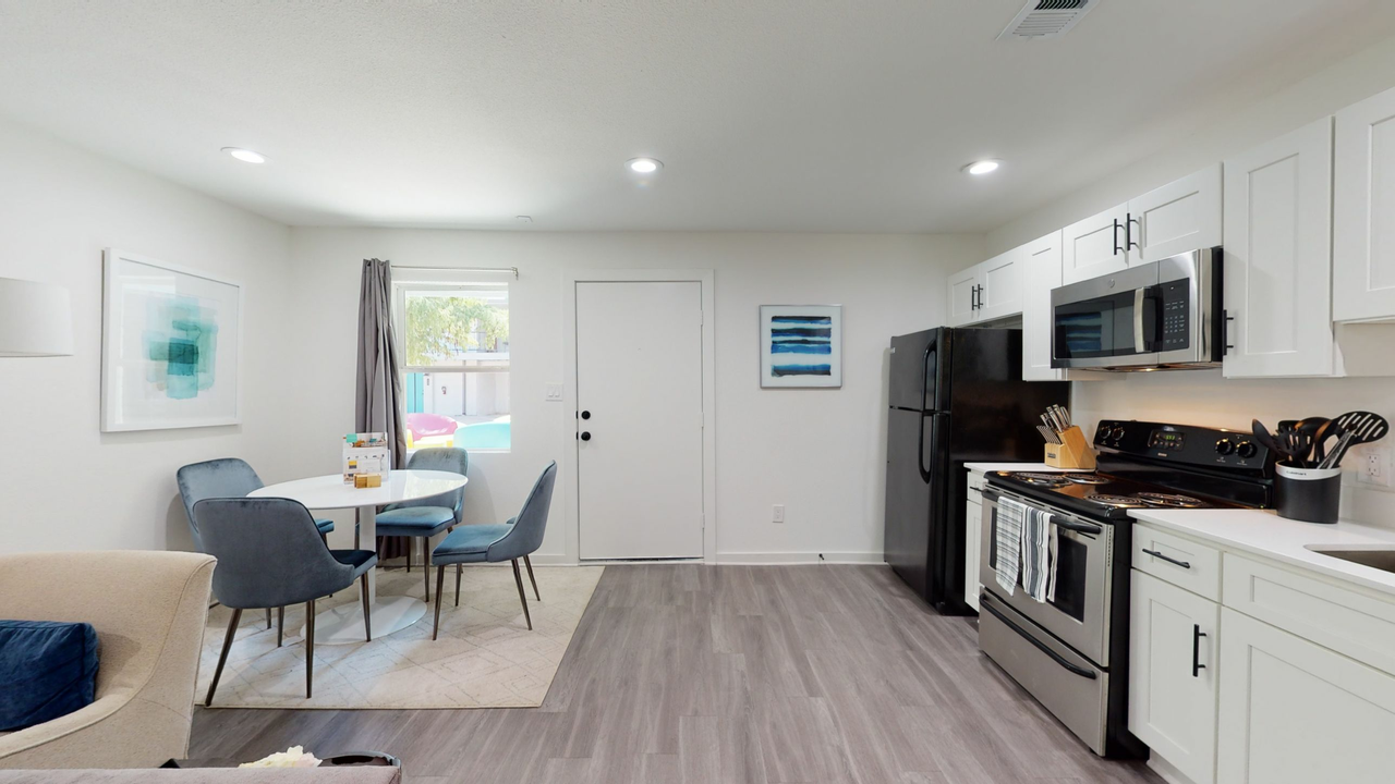 Echo Park - Photo 7 of 50