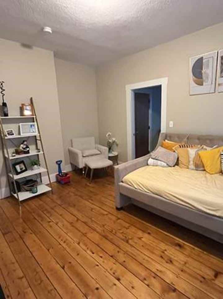 484 Park Ave #2 - Photo 5 of 7