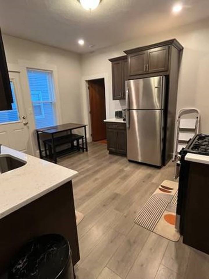 484 Park Ave #2 - Photo 7 of 7