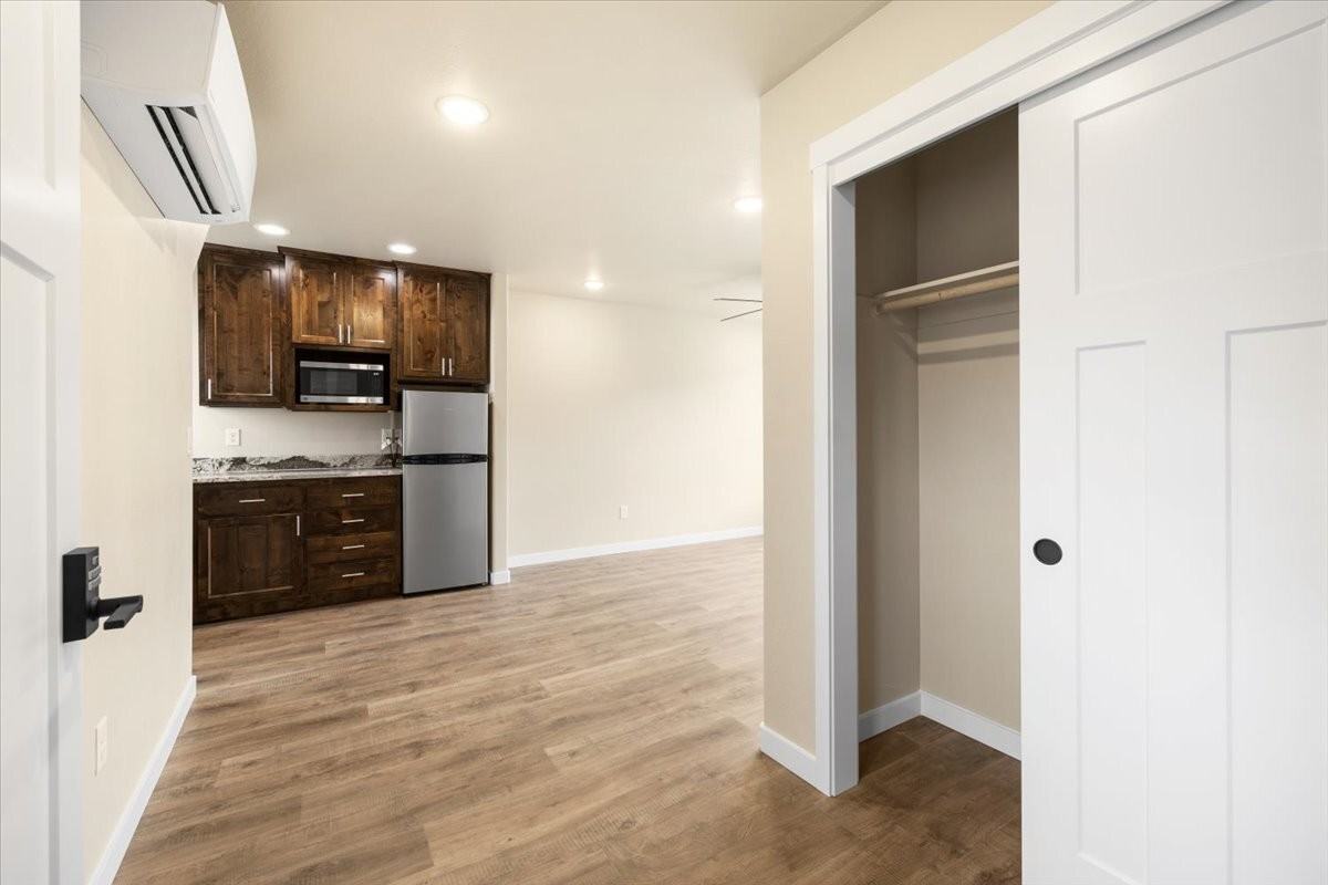 462, ID #, 7864 28th Street - Photo 7 of 16