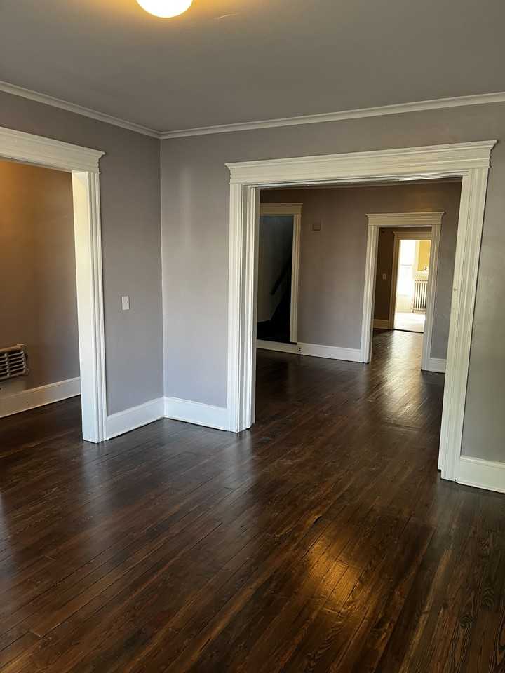 318 North Irving Avenue - Photo 5 of 6