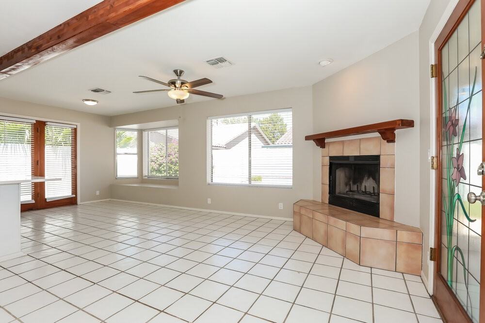 1922 E Cortez Dr - Photo 3 of 16