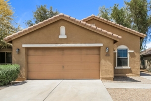 featured image of 32830 N Sandstone Dr