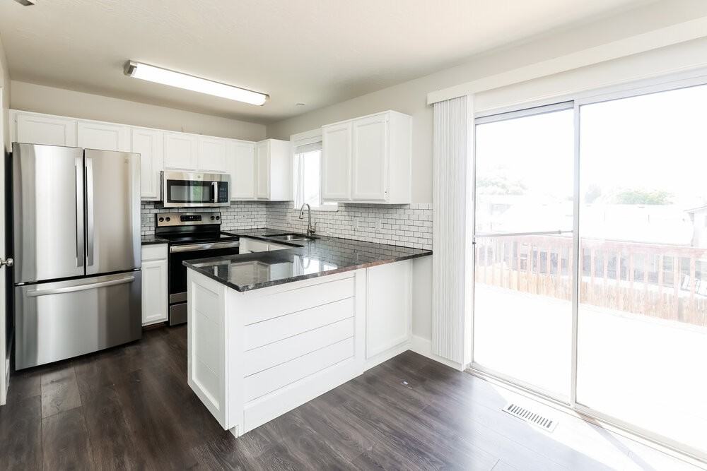 1805 Nw - Photo 7 of 18
