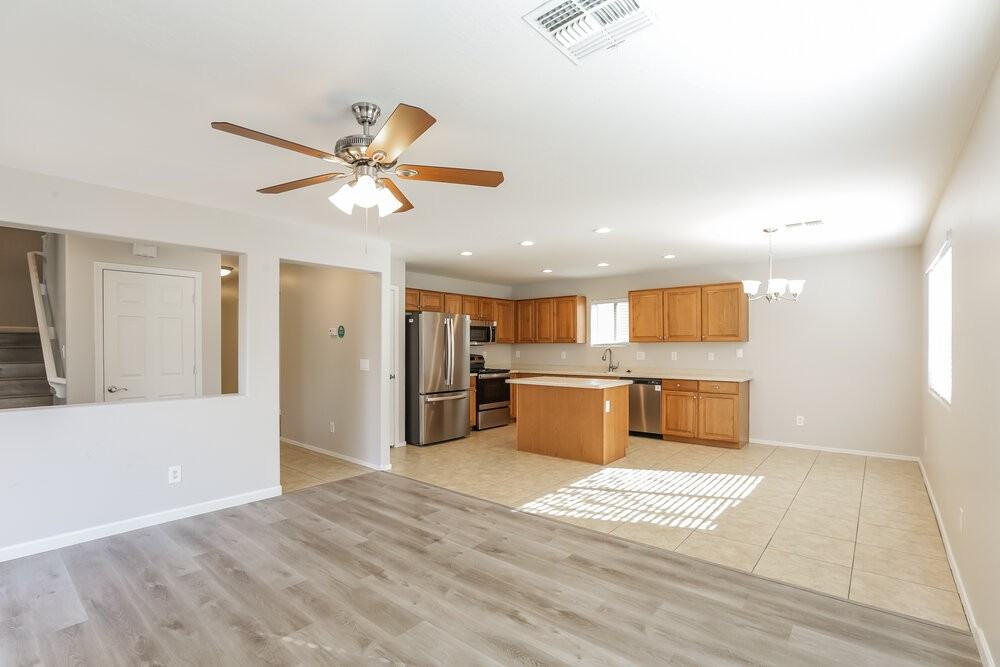3733 W Dunbar Dr - Photo 7 of 17