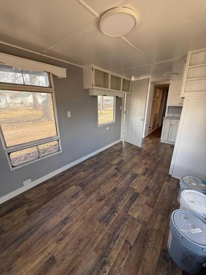 111 E Division St - Photo 3 of 11