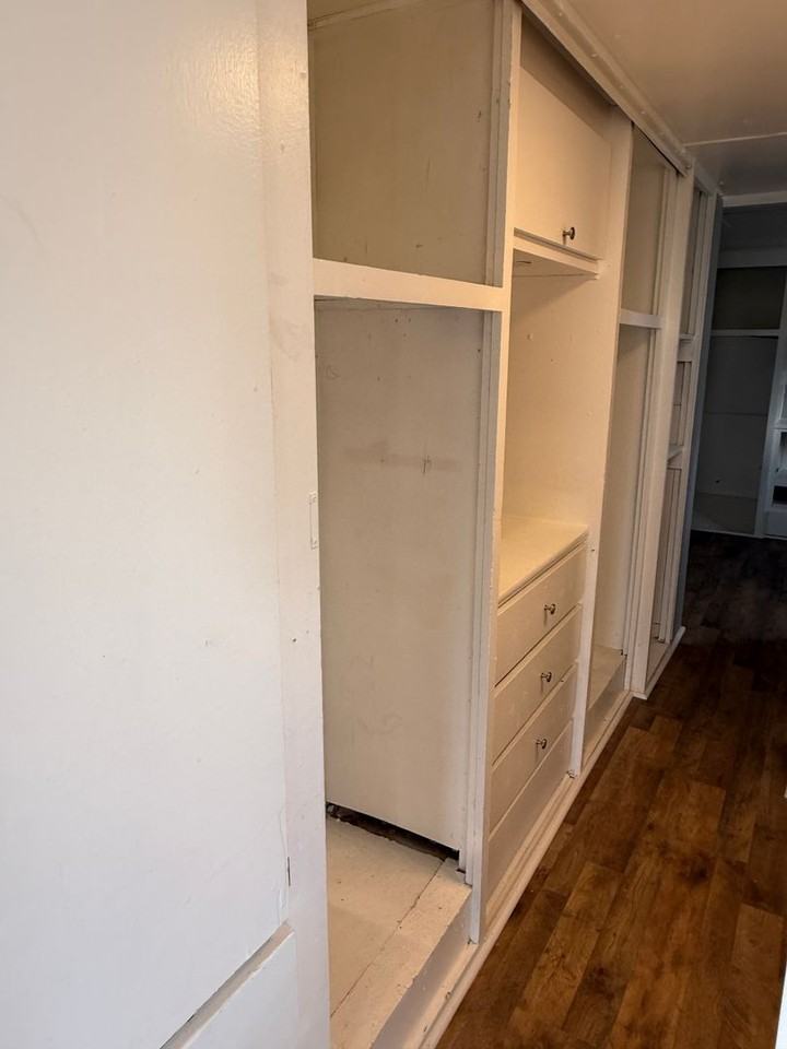 111 E Division St - Photo 6 of 11