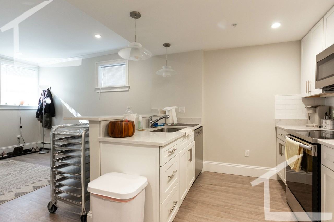 68 Quint Ave - Photo 6 of 9