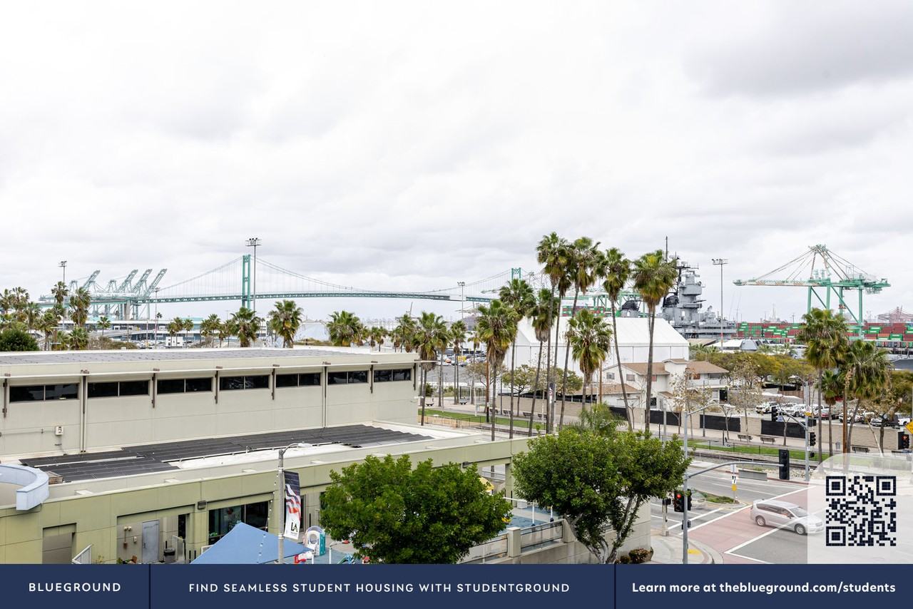 511 South Harbor Boulevard - Photo 7 of 39