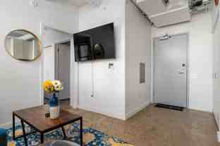 1049 W Lawrence Ave - Photo 1 of 1