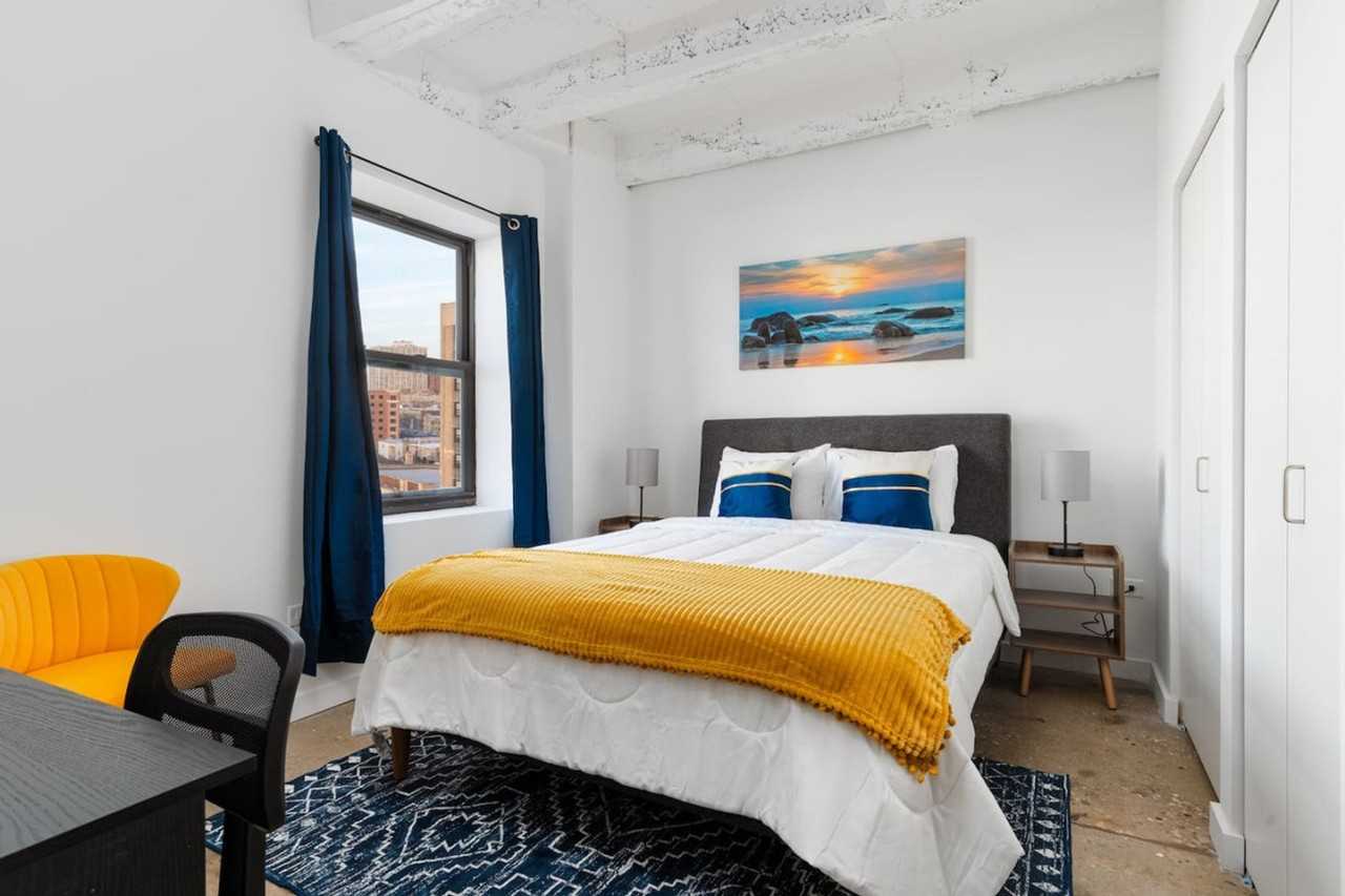 1049 W Lawrence Ave #1058522P - Photo 4 of 33