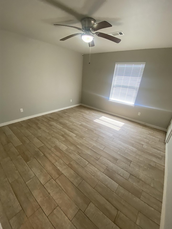1811 Osage St #B - Photo 7 of 8