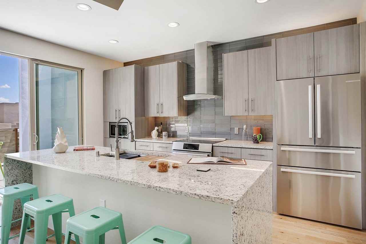 1508 San Patricio Ave Sw - Photo 4 of 47
