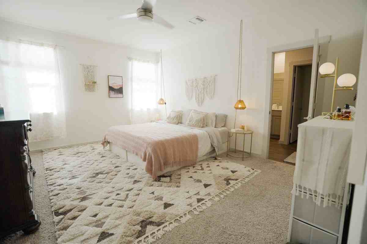 4605 Tully Dr - Photo 2 of 34