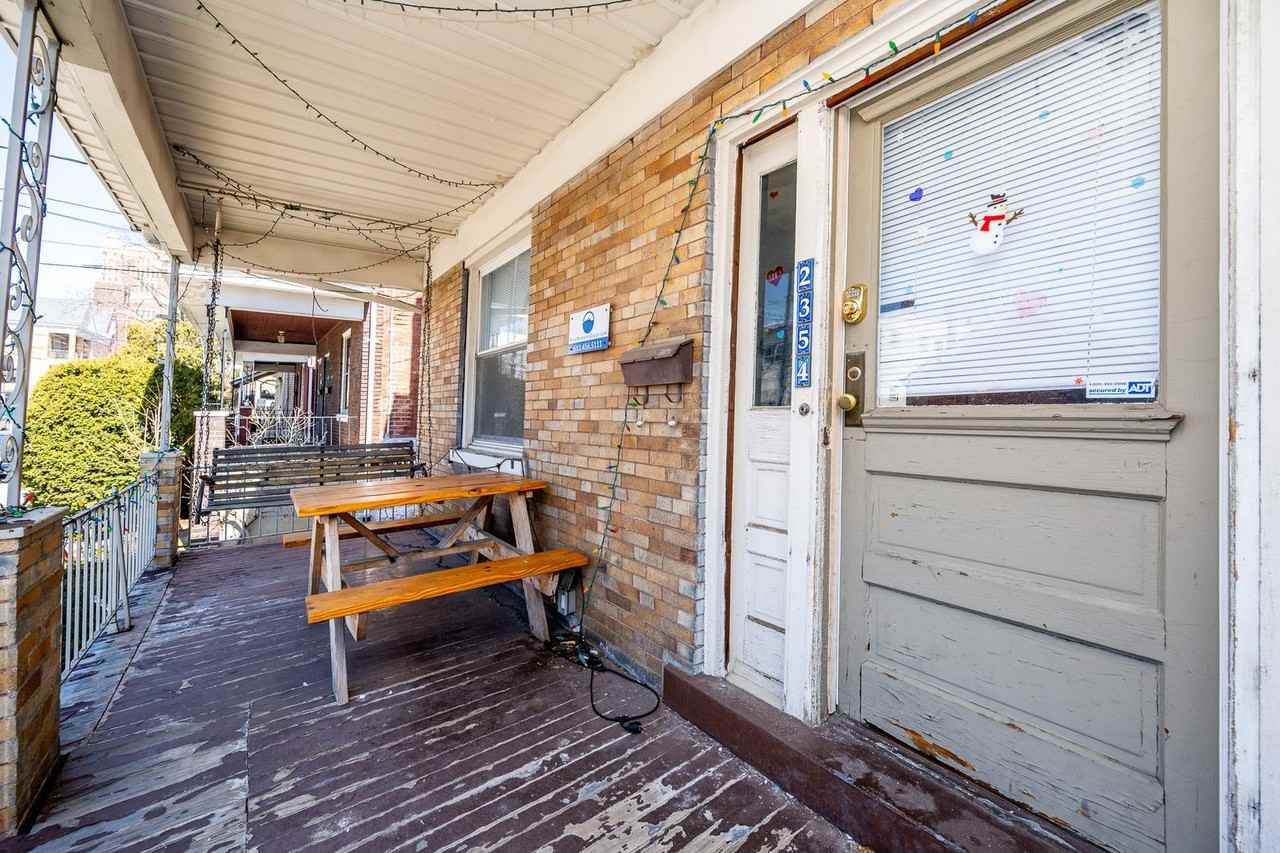 2354 Rohs St - Photo 2 of 11