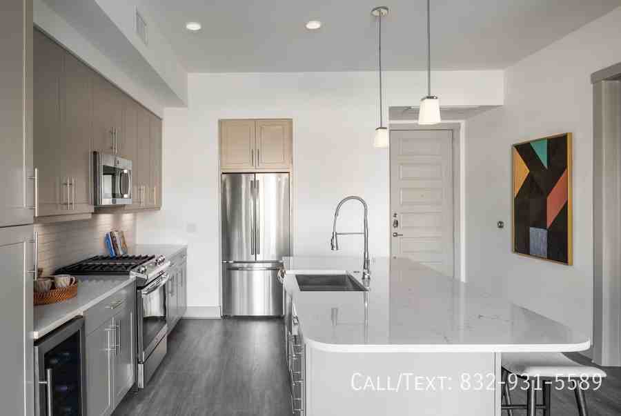 2198 W 18th St #10HW - Photo 2 of 11