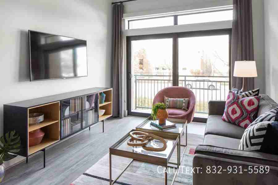 2198 W 18th St #10HW - Photo 4 of 11