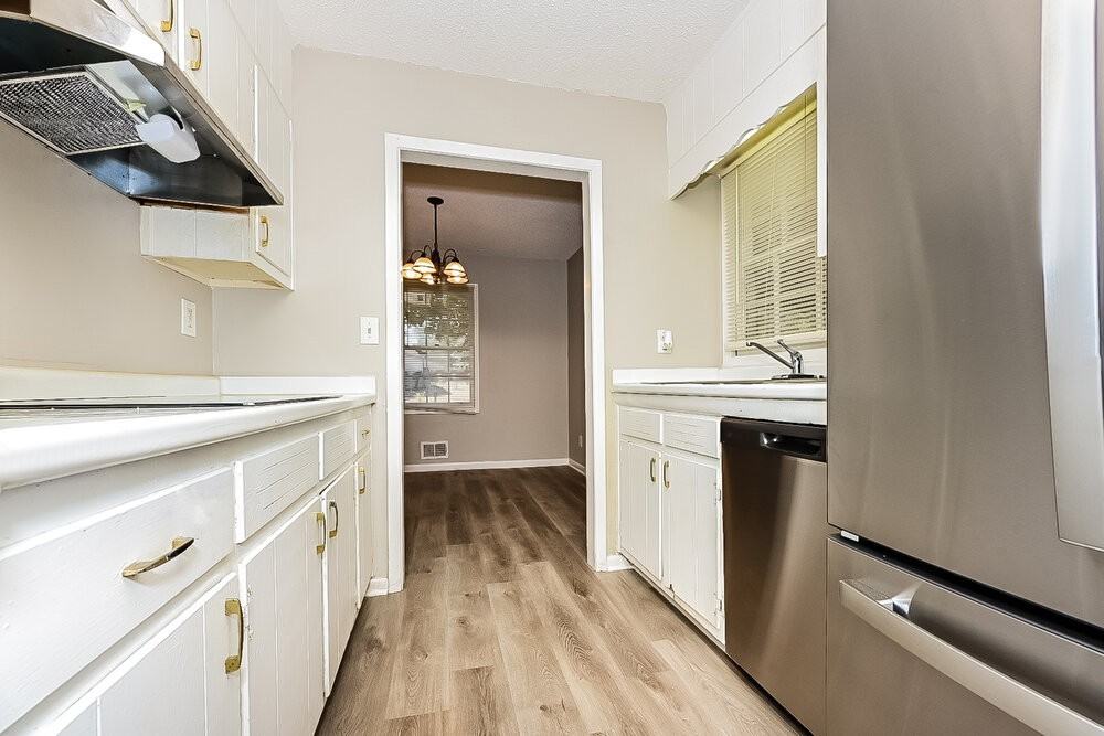 5407 Brittany Trl - Photo 6 of 16
