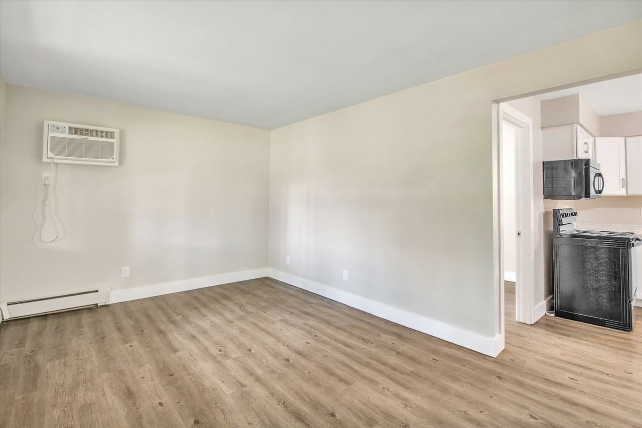 Birchwood Apartments (BW Apartments LLC) - Photo 7 of 47